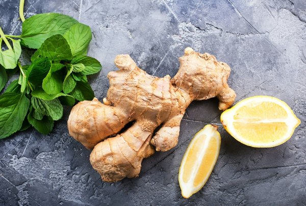 Comment intégrer le gingembre dans des boissons minceur pour ses bienfaits anti-inflammatoires?